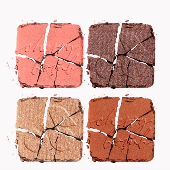 NWOT🎉 CIATÉ LONDON Cherry Bomb Blush and Highlighter Palette in Light Medium - Picture 4 of 5